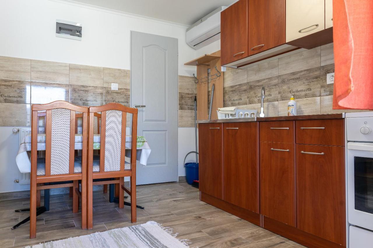 Lili Apartman Харканы Экстерьер фото