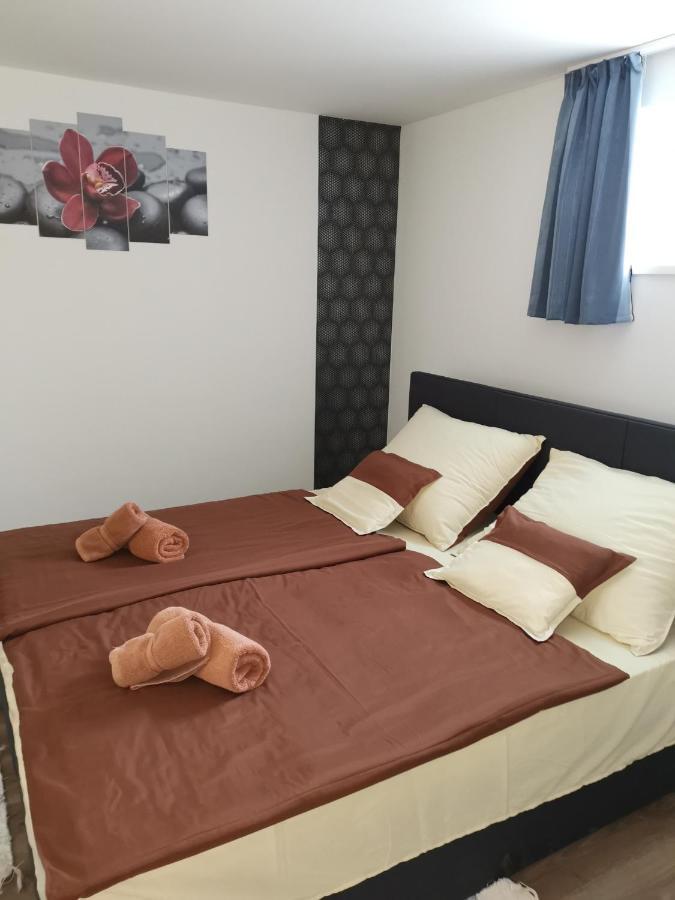 Lili Apartman Харканы Экстерьер фото