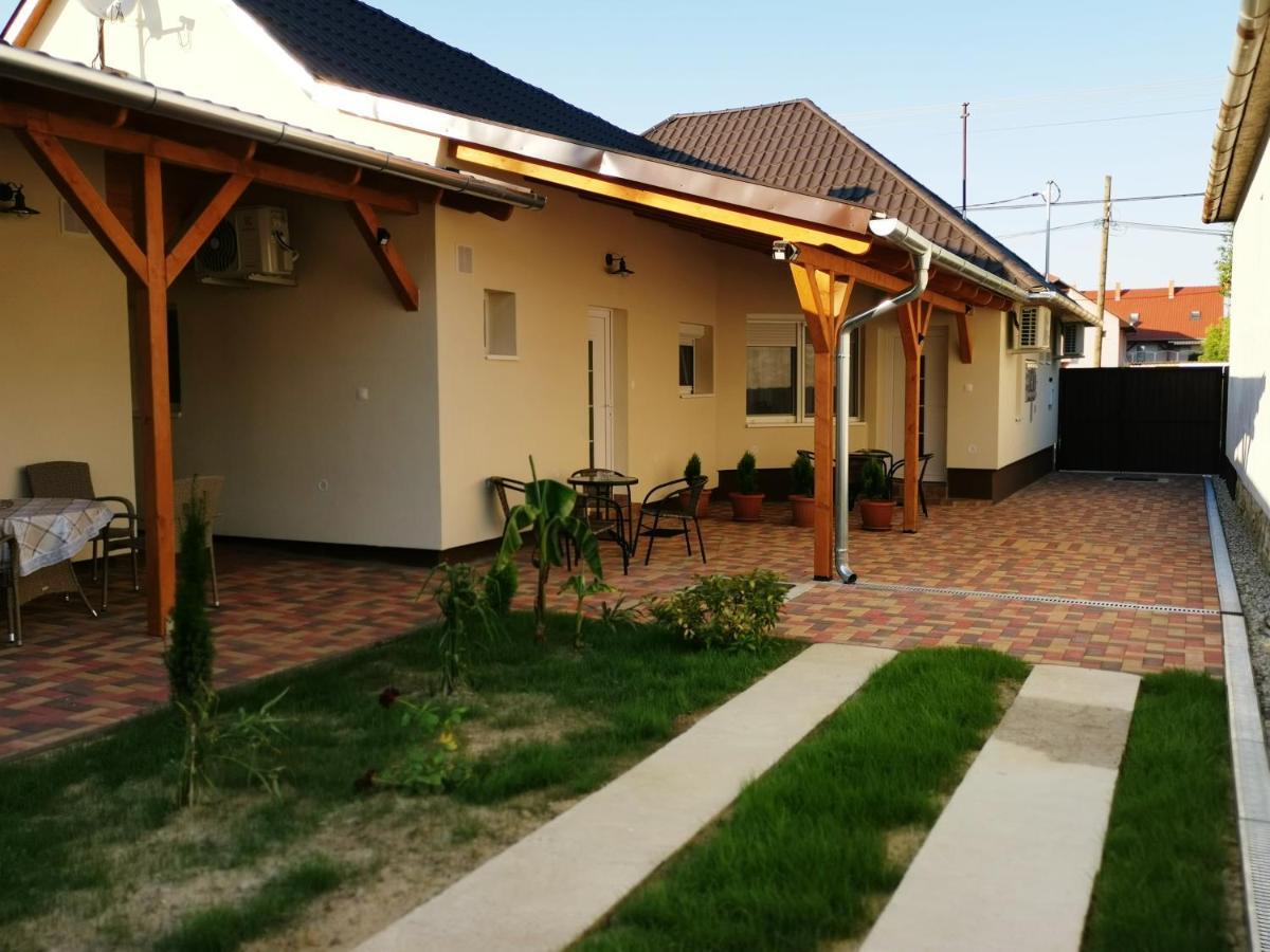 Lili Apartman Харканы Экстерьер фото